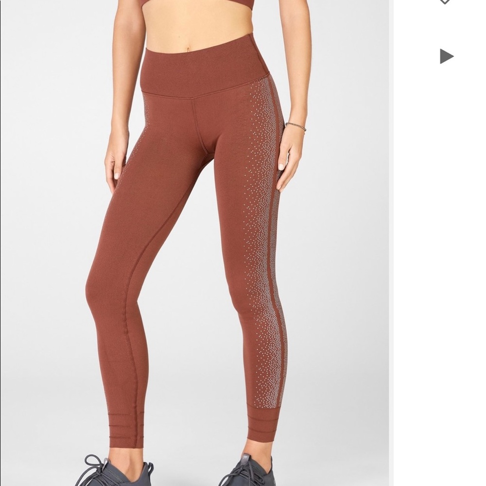 Fabletics Large 2 Piece Set Like New - image 3